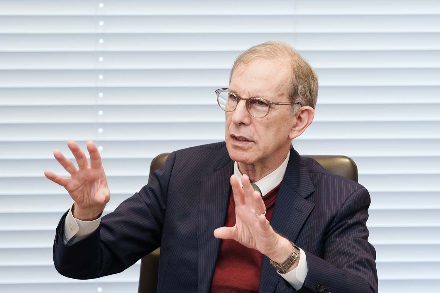 フェルドマン氏へのインタビュー風景